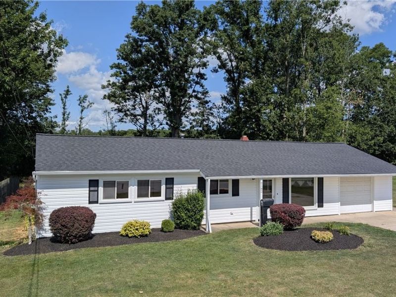 6182 Randolph Road, Bedford Heights, OH 44146 Photo 3