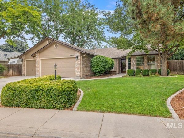 9922 W Aladar Ct, Boise, ID 83704