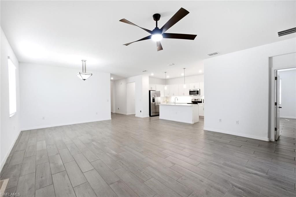 2294 Avocado Ln, Naples, FL 34120 Photo
