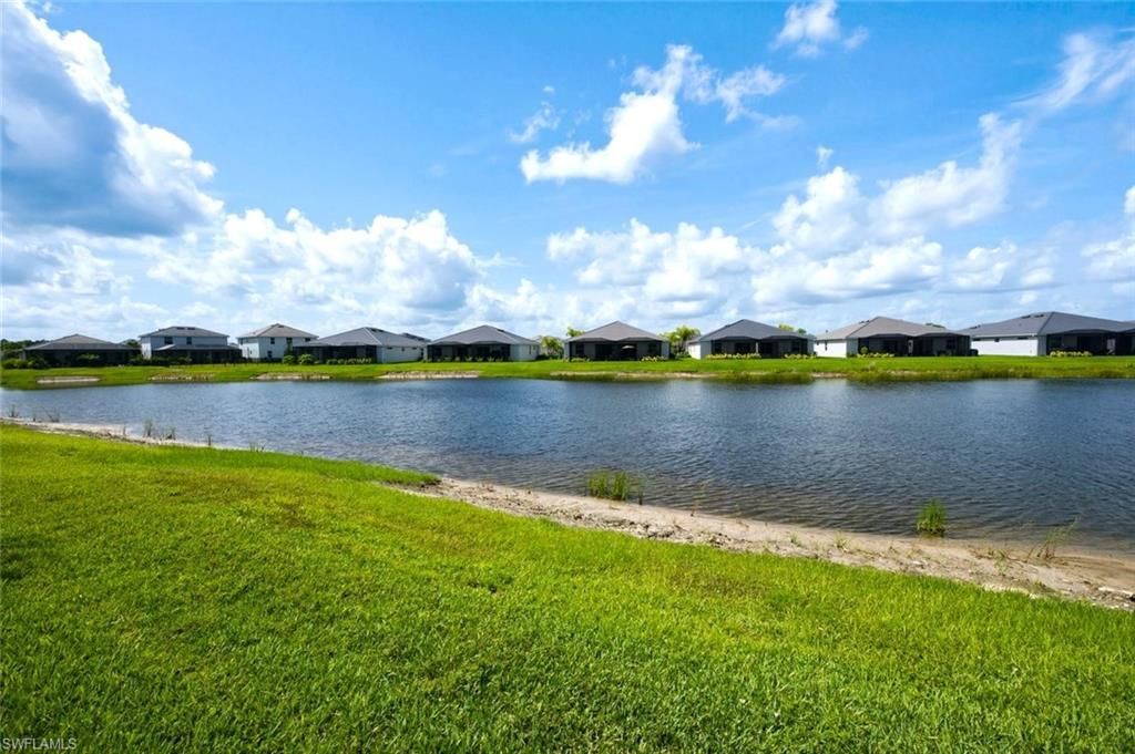 2294 Avocado Ln, Naples, FL 34120 Photo
