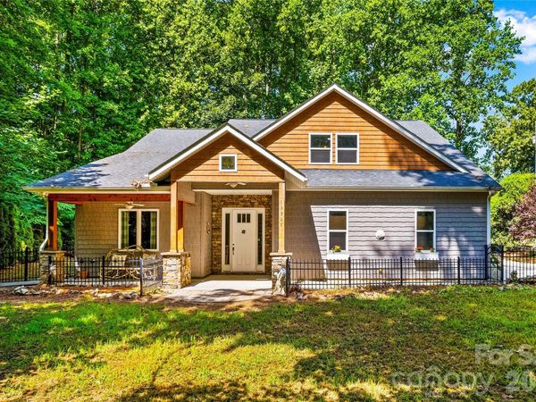 13927 Asbury Chapel Road , Huntersville, NC 28078