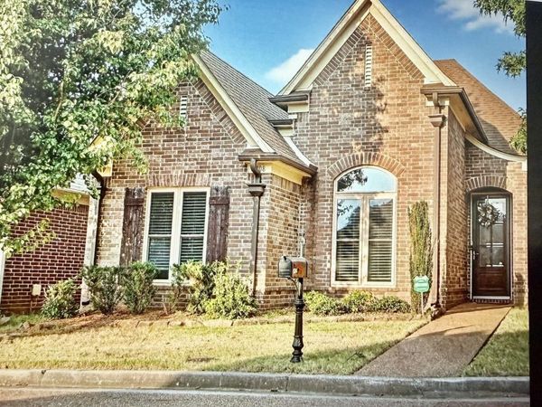 5308 LAURELFIELD LN, Unicorp/Memphis, TN 38125