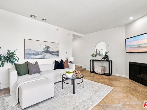 7320 Hawthorn Avenue , Unit 425, Los Angeles, CA 90046