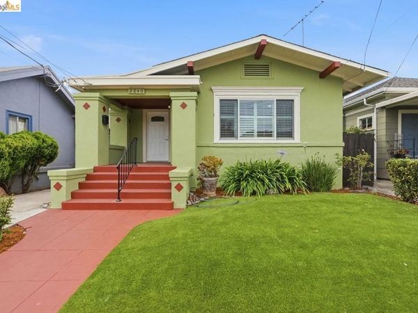 2840 Stanton St, Berkeley, CA 94702