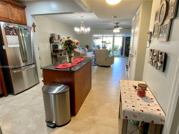 3321 Farragut St, Unit 7H, Hollywood, FL 33021