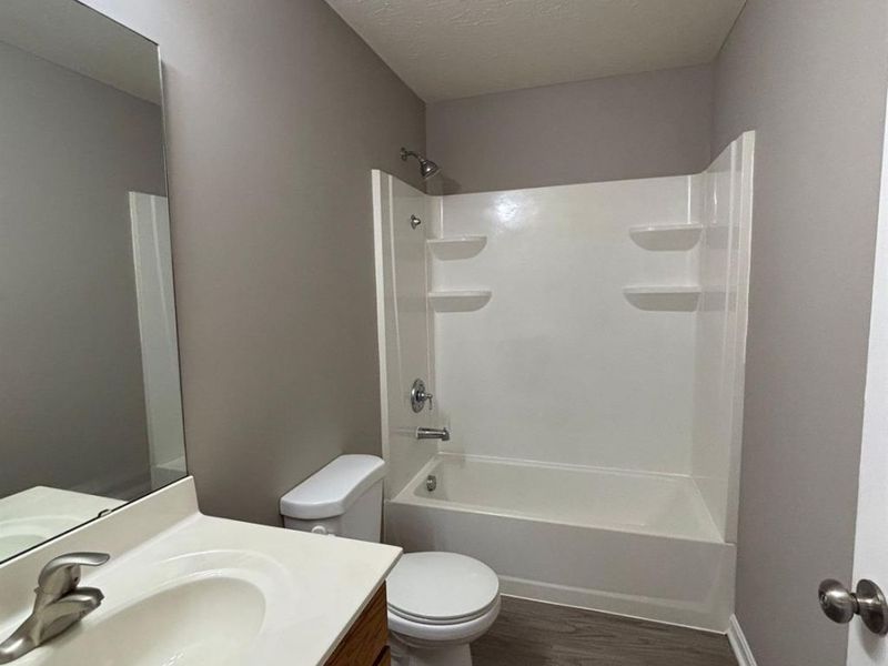 406 Mcewing Drive, Lockland, OH 45215 Photo 16