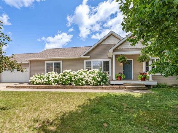 1045 Owen Drive, Petoskey, MI 49770