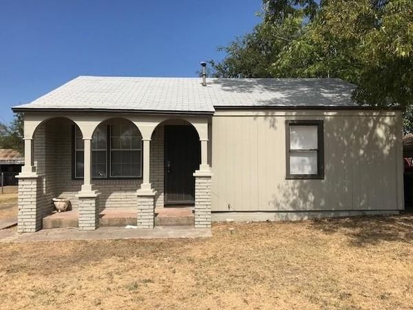 2417 Lowriemore Lane, Fort Worth, TX 76105