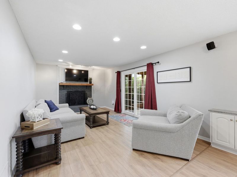 6966 Tralee Drive , Dublin, OH 43017 Photo 7