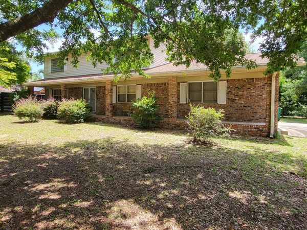 1005 Pine Lake Drive, Niceville, FL 32578