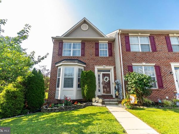 61 SARA LANE, HANOVER, PA 17331