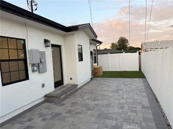 25109 1/2 Fourl Road, Newhall, CA 91321