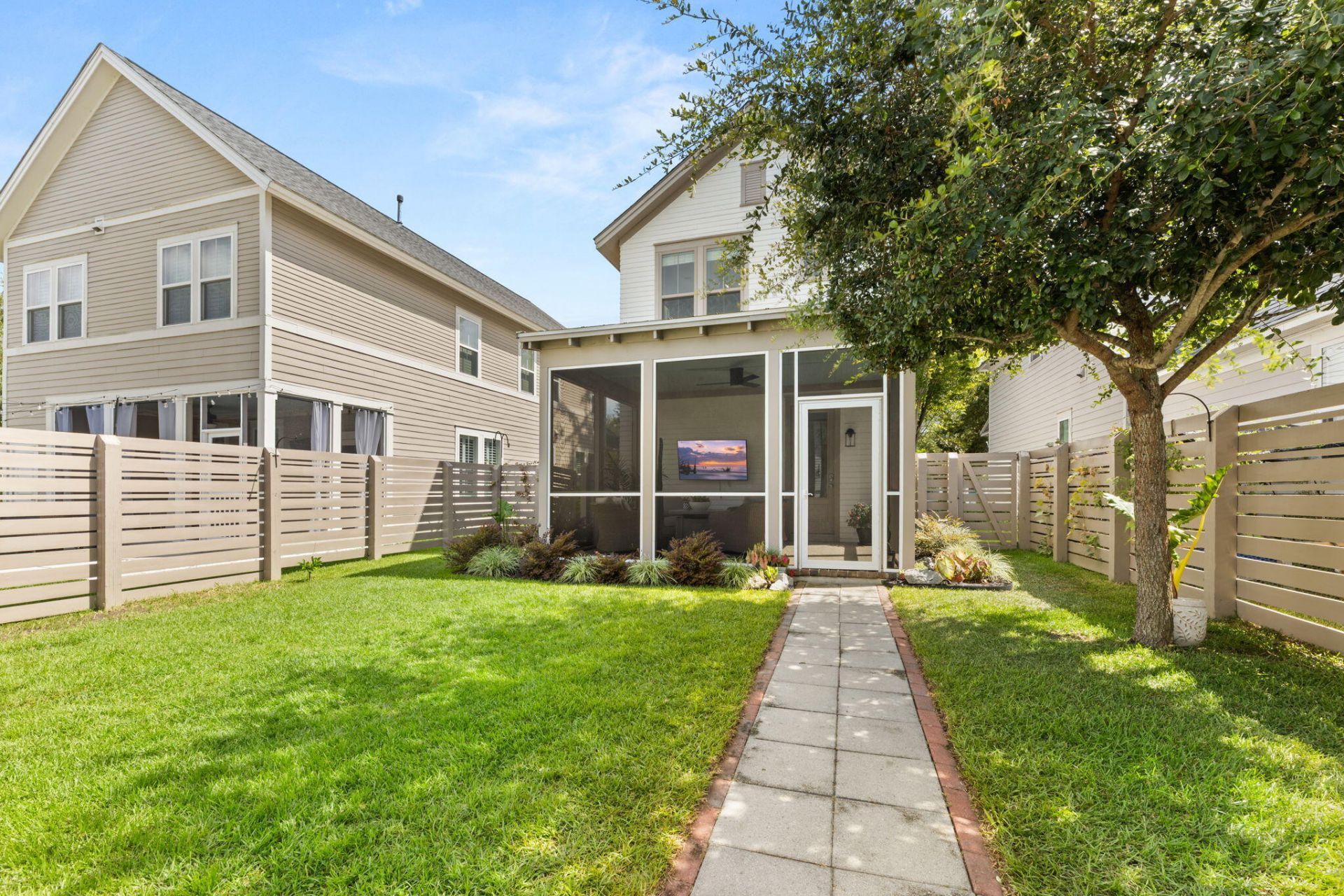 512 Cross Park Lane Photo 27