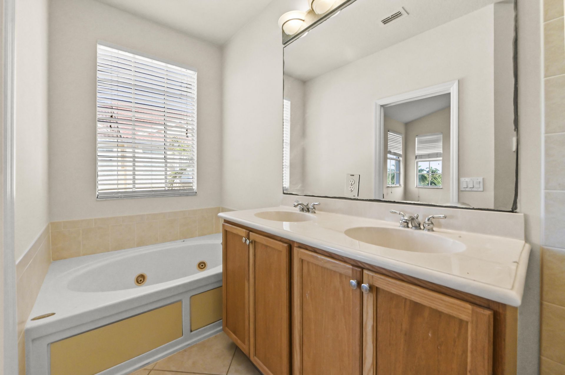 131 Harbors Way, Boynton Beach, FL 33435 Photo
