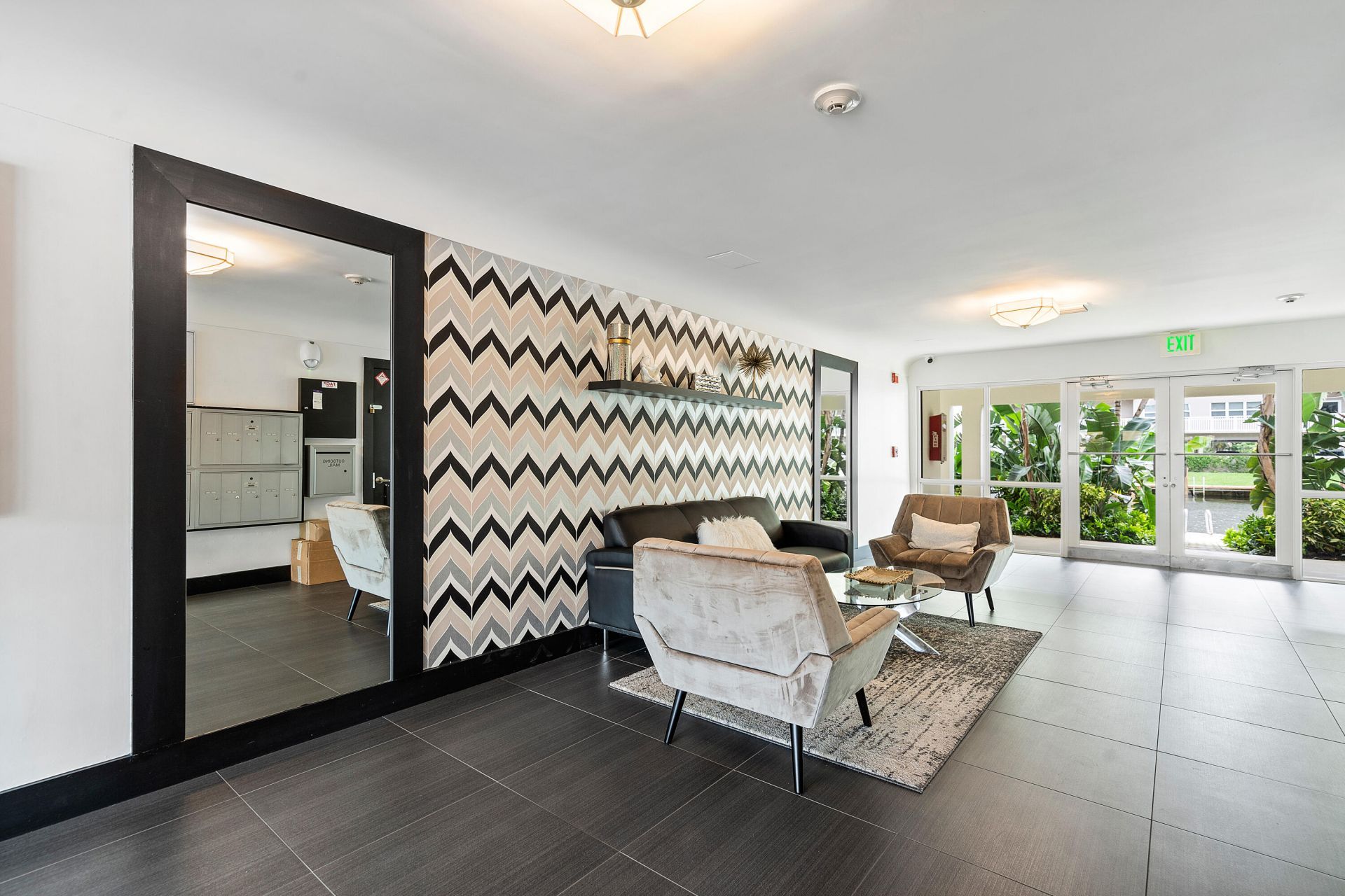 2881 NE 32nd Street, Unit 220, Fort Lauderdale, FL 33306 Photo