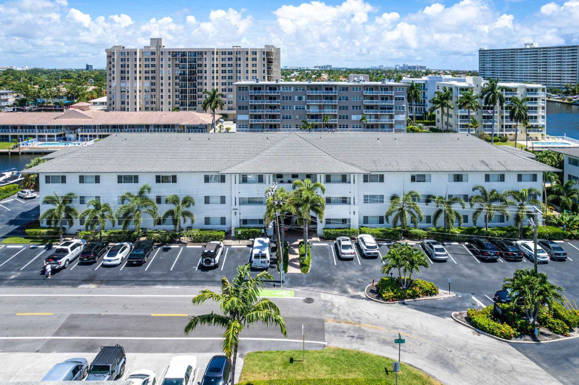 2881 NE 32nd Street, Unit 220, Fort Lauderdale, FL 33306 Photo