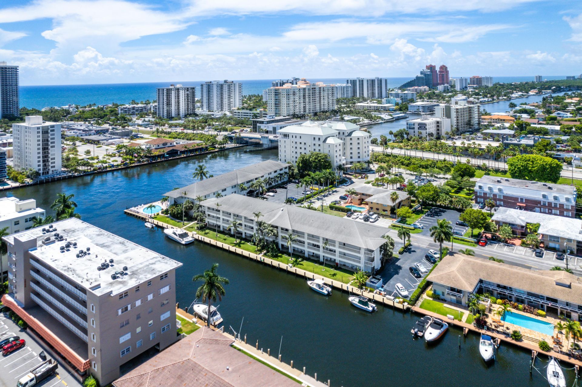 2881 NE 32nd Street, Unit 220, Fort Lauderdale, FL 33306 Photo