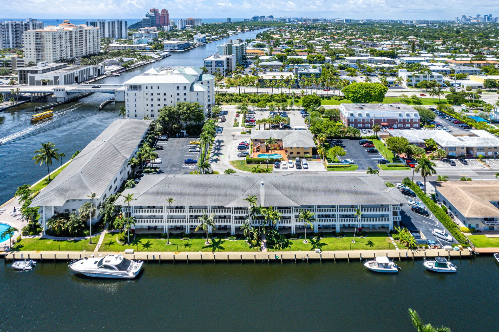 2881 NE 32nd Street, Unit 220, Fort Lauderdale, FL 33306 Photo