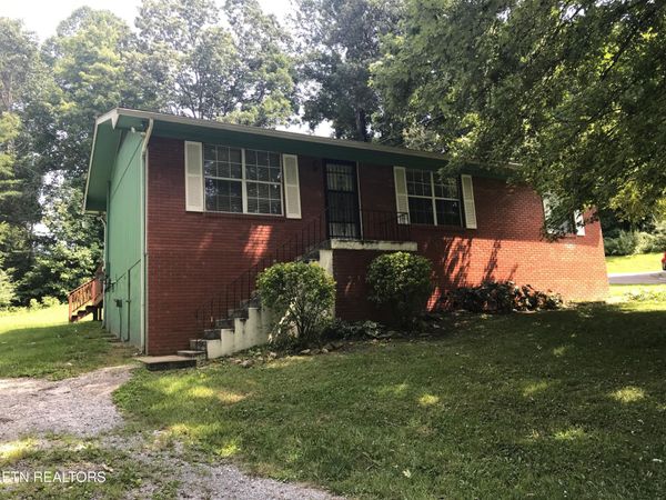 305 Reagan St, Harrogate, TN 37752