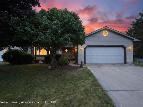 4159 Dublin Circle, Holt, MI 48842