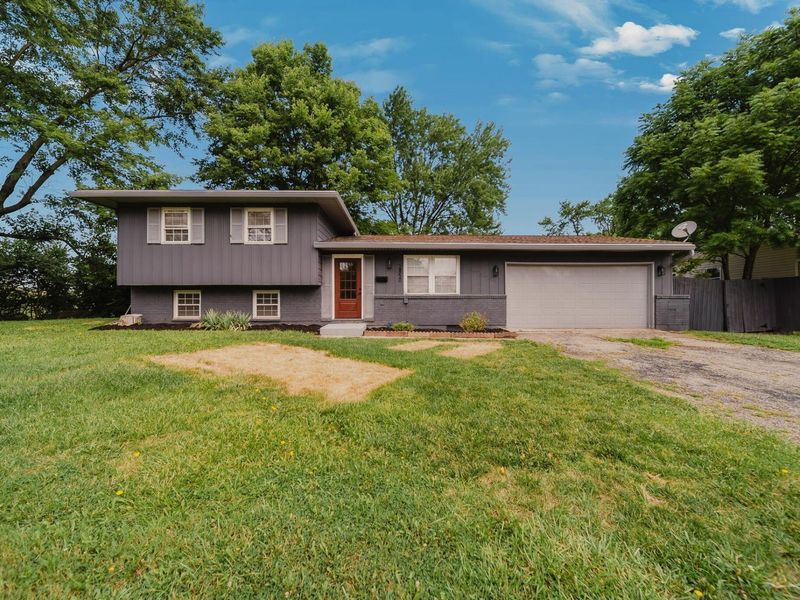 2850 Ravenswood Court, Columbus, OH 43232 Photo 1