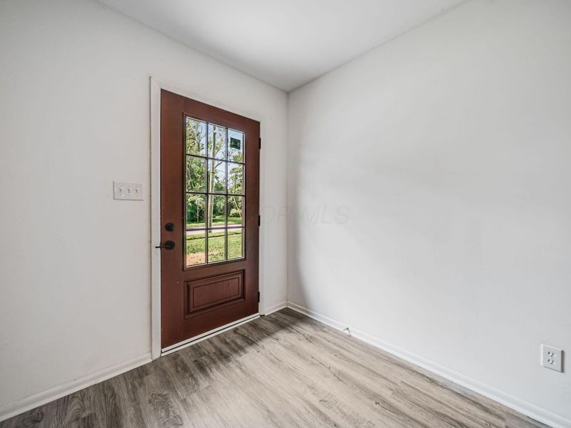 2850 Ravenswood Court, Columbus, OH 43232 Photo 6