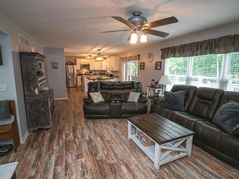 8712 Woolstone Court, Hamilton Twp, OH 45039 Photo 16