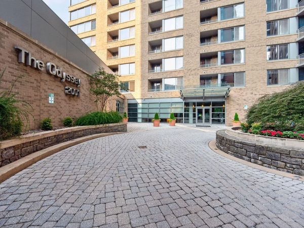 2001 15TH STREET N, Unit 1102, ARLINGTON, VA 22201