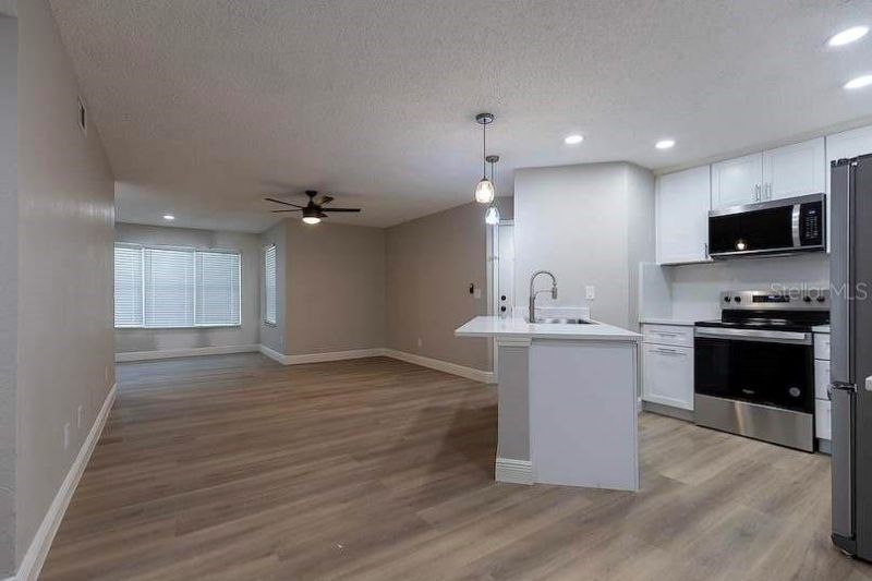 4572 Commander Drive , Unit 1212, Orlando, FL 32822 Photo