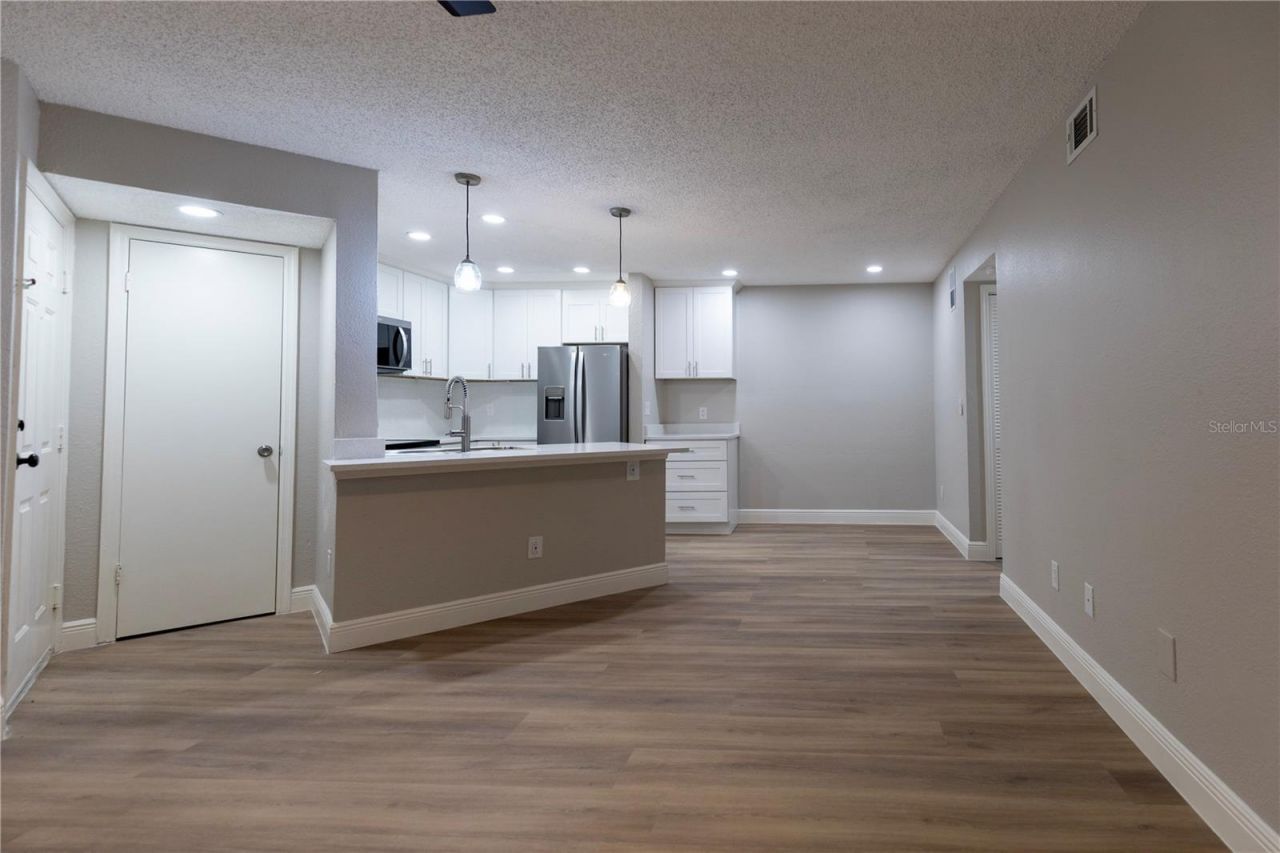 4572 Commander Drive , Unit 1212, Orlando, FL 32822 Photo