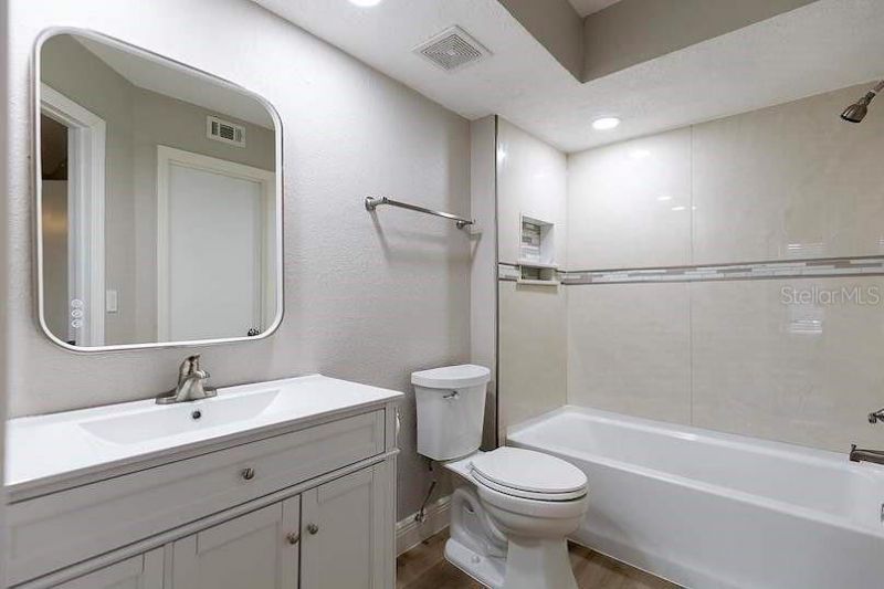 4572 Commander Drive , Unit 1212, Orlando, FL 32822 Photo