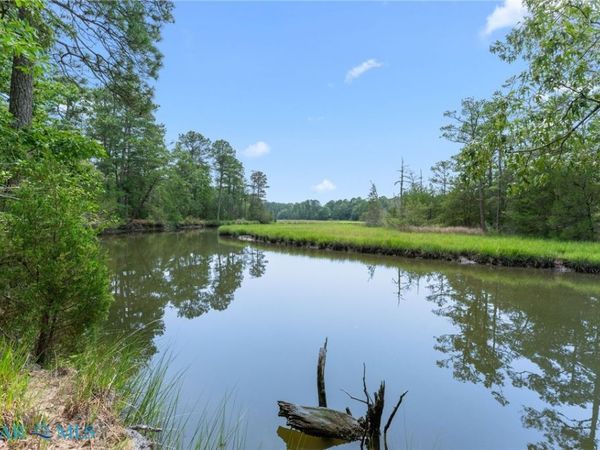 13.7ac Five Gables Woodlands , Gloucester, VA 23061