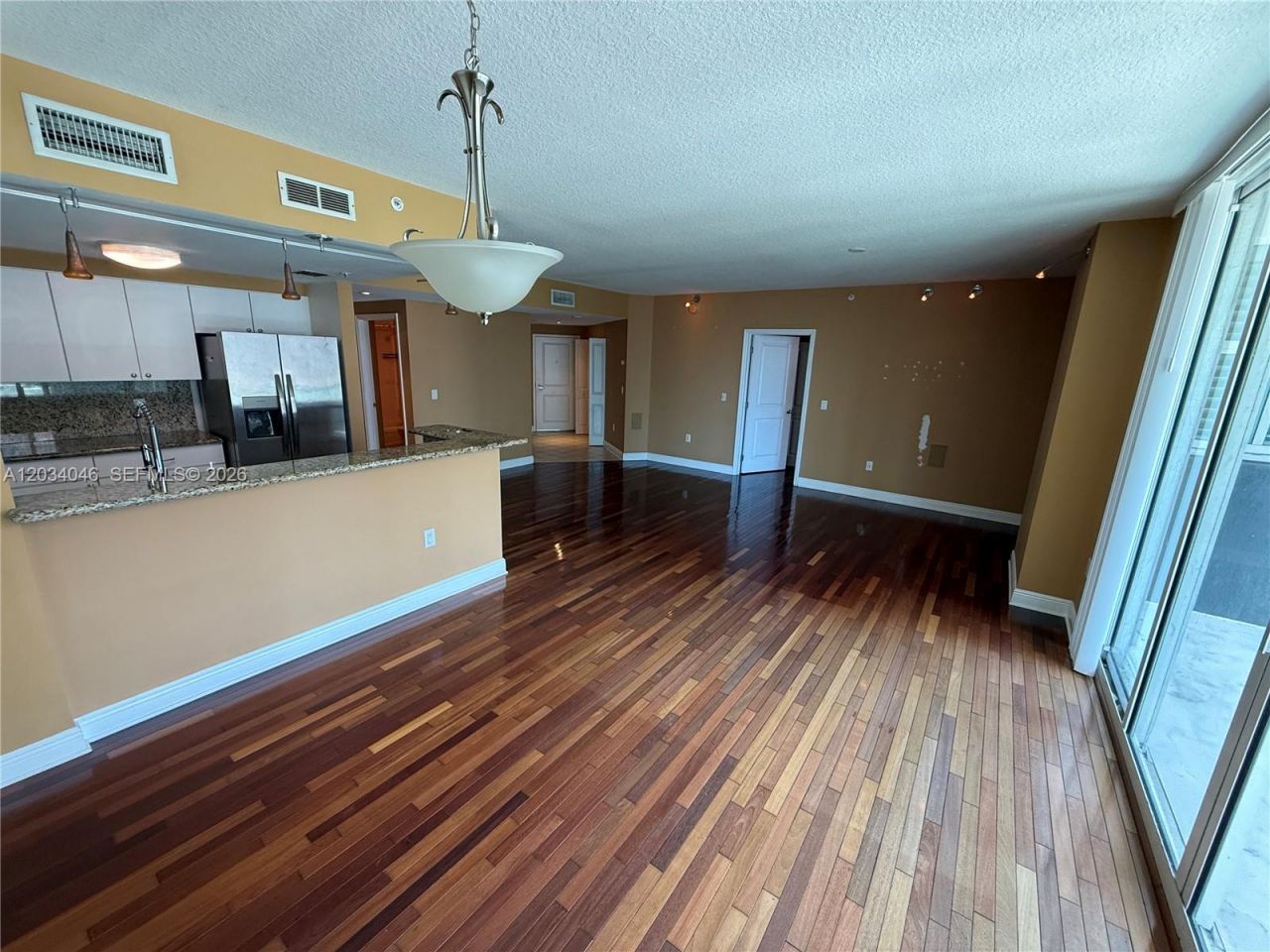 1250 S Miami Ave , Unit 1302, Miami, FL 33130 Photo