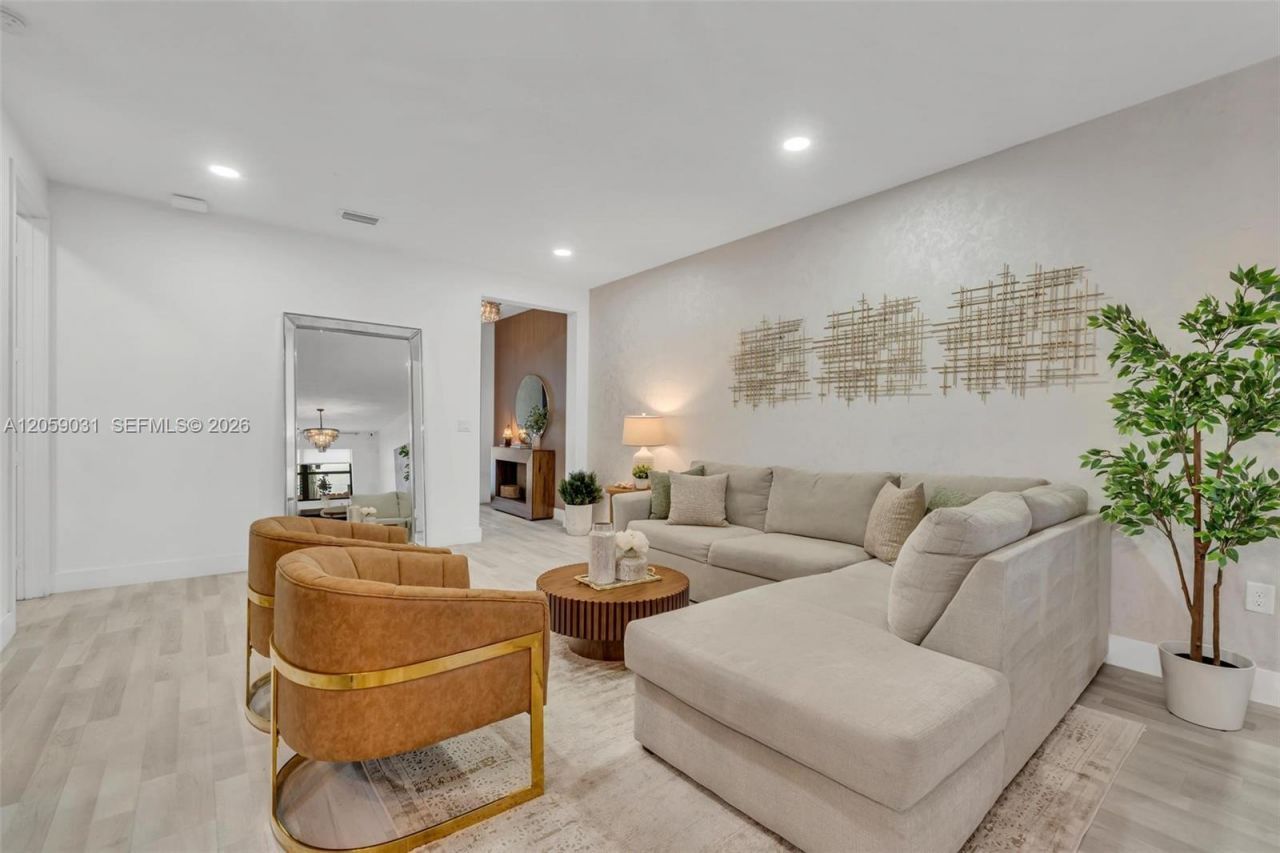 10533 NW 78th Ter, Doral, FL 33178 Photo