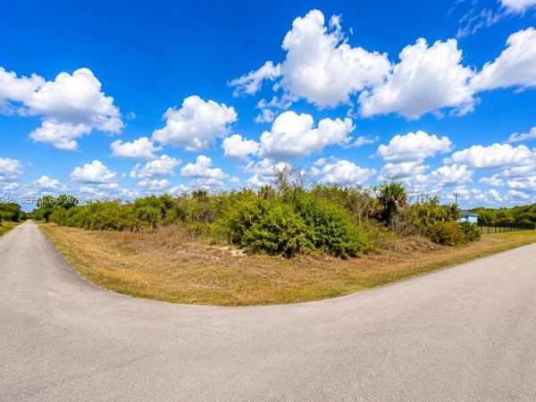 101 HOLLAND DR , La Belle, FL 33935