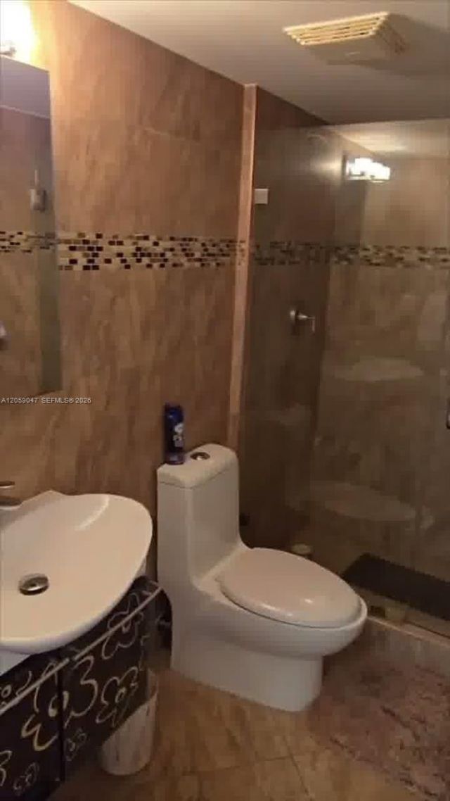 1849 S Ocean Dr, Unit 501, Hallandale Beach, FL 33009 Photo