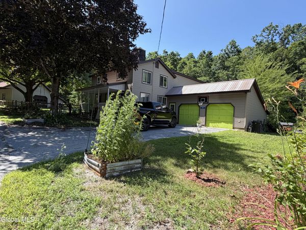24 Lakeview Avenue, Moriah, NY 12960