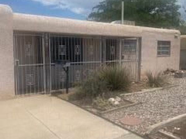 5513 Indian School Road NE, Albuquerque, NM 87110
