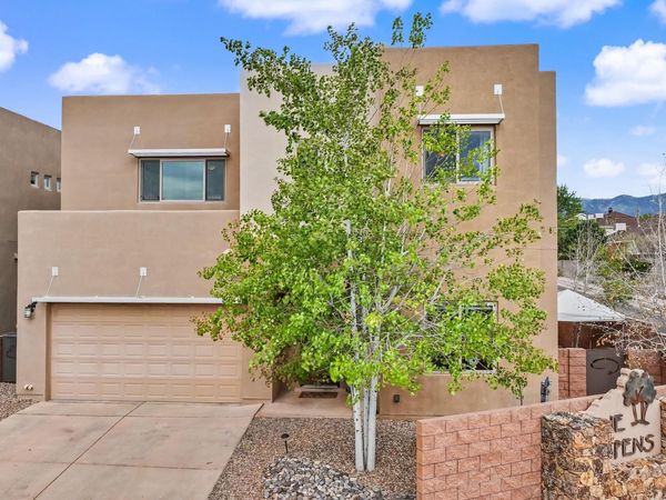 8700 Aspen Leaf Drive NE, Albuquerque, NM 87122