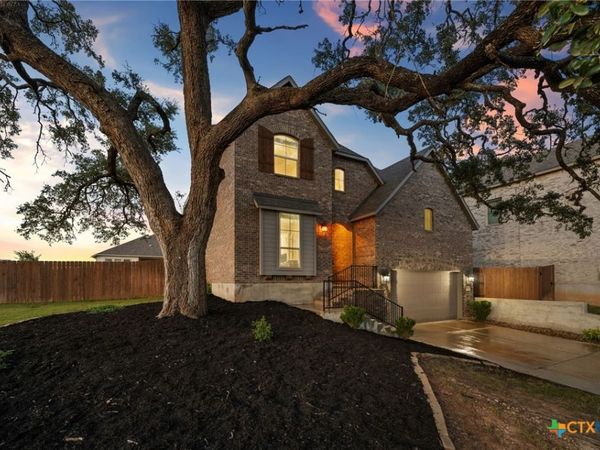 1511 Balcones Fault , New Braunfels, TX 78132
