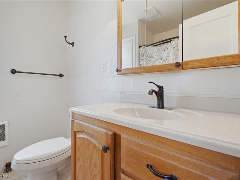 2579 Fenwick Road, University Heights, OH 44118 Photo 25