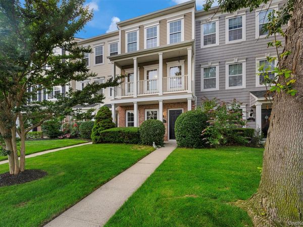 14 Maler Lane, Patchogue, NY 11772