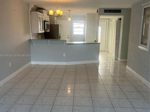 1780 NE 191st St , Unit 410-2, Miami, FL 33179