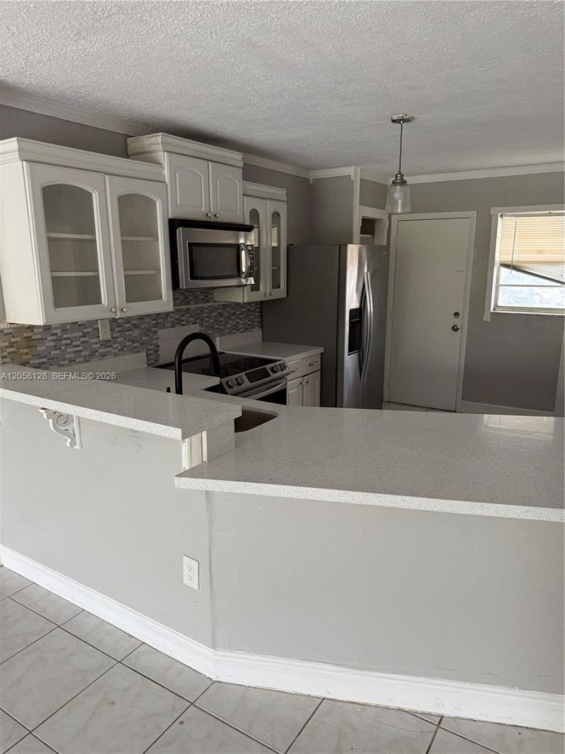 1780 NE 191st St , Unit 410-2, Miami, FL 33179 Photo