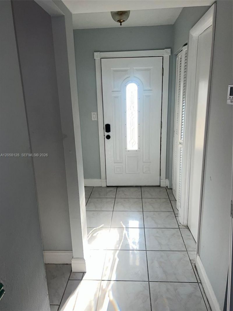 1780 NE 191st St , Unit 410-2, Miami, FL 33179 Photo