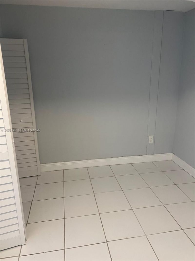 1780 NE 191st St , Unit 410-2, Miami, FL 33179 Photo