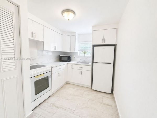 2519 Pierce St, Unit B, Hollywood, FL 33020