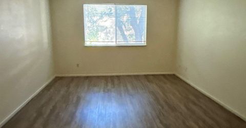 2300 Dickerson Road, Unit 16, Reno, NV 89503 Photo