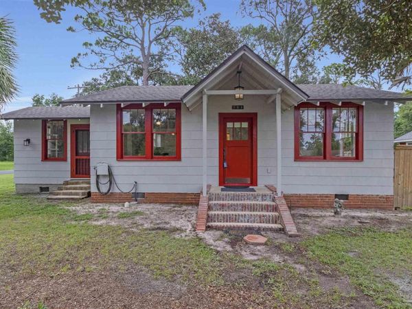 300 S 2nd St, Pensacola, FL 32507
