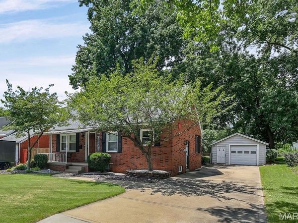 1229 Grant Drive , Edwardsville, IL 62025